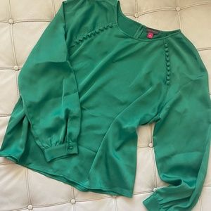 Beautiful Kelly Green Vince Camuto Blouse Size Large